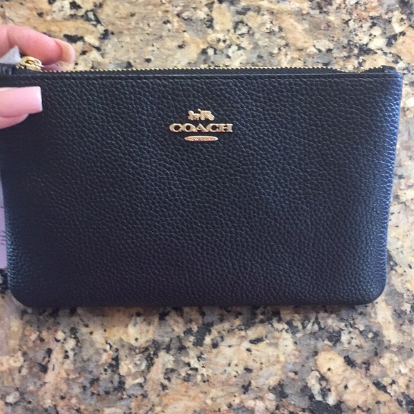 Coach 🌺 Wristlet - Picture 2 of 7